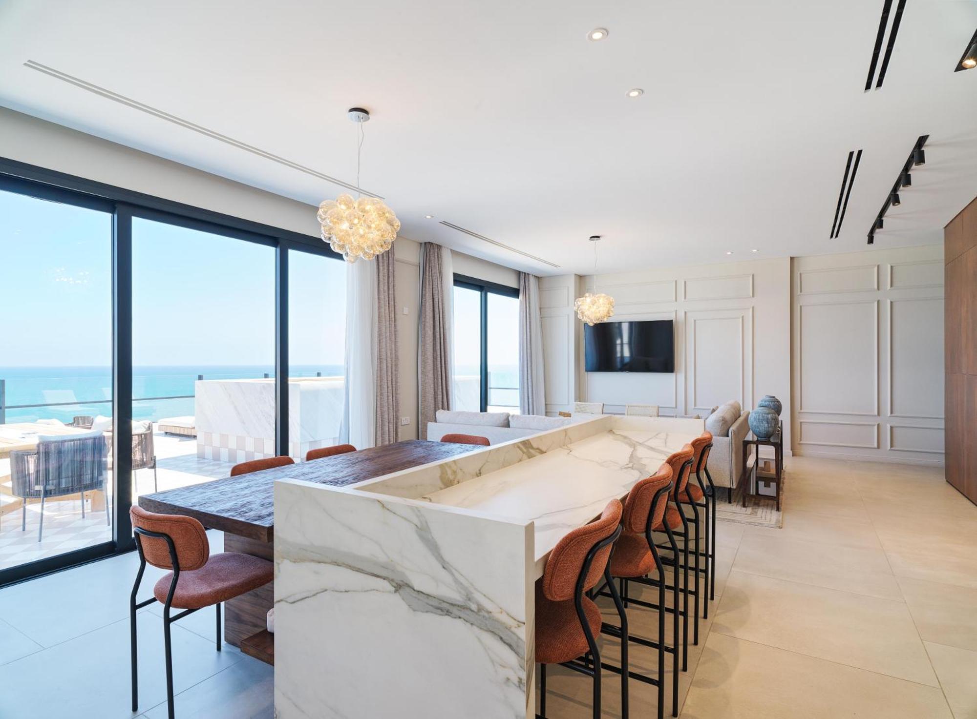 Liv Mackenzie Beach Suites Larnaca Adults Only Екстер'єр фото